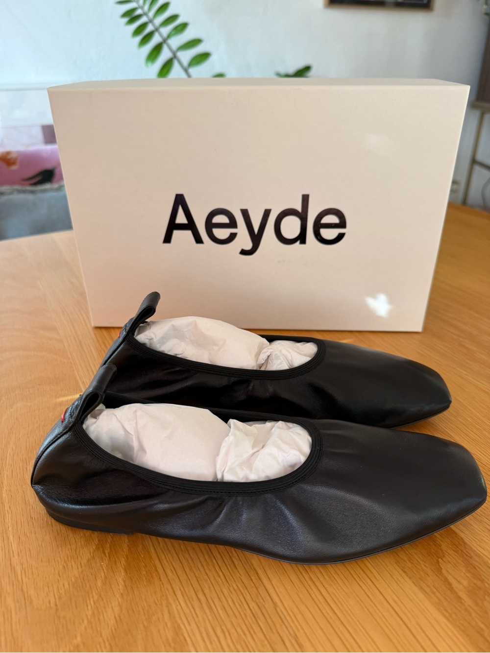 Aeyde Black Nappa Leather ballet flats